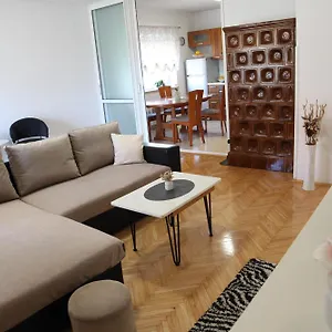 Гостевой дом Apartments Kresan, Задар